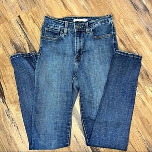 Levi’s 721 skinny jeans